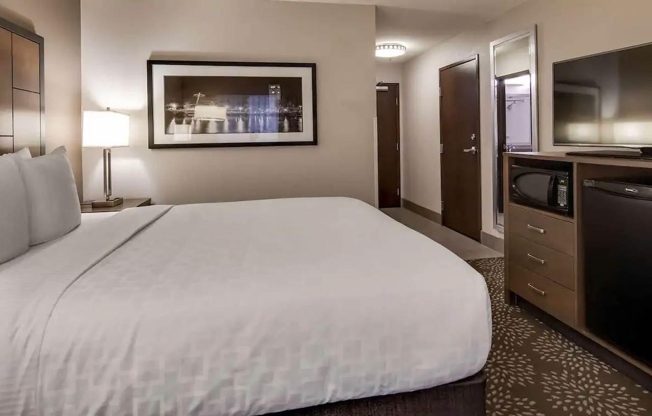 Best Western Plus Spokane North Exterior photo