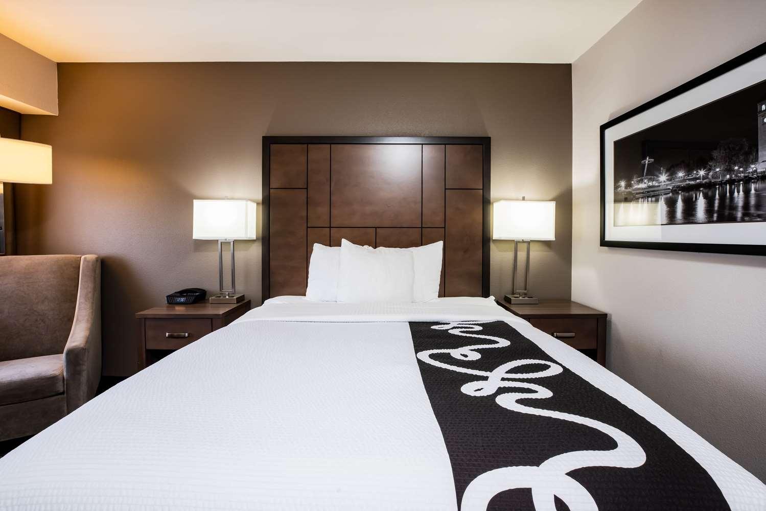 Best Western Plus Spokane North Exterior photo